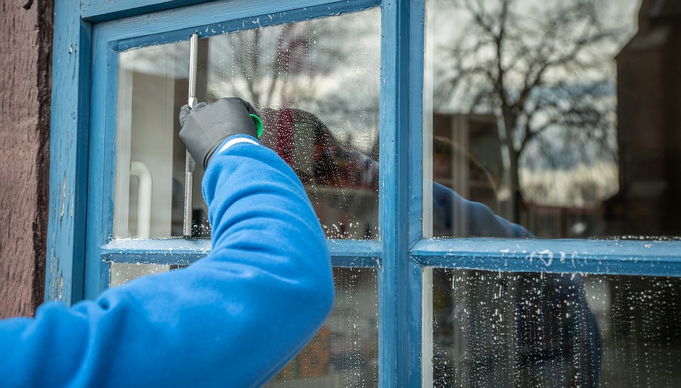 commercial cleaning janitorial service window washing