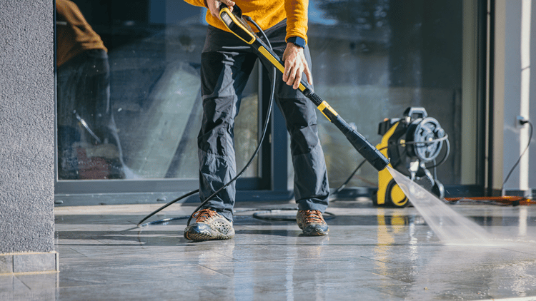 commercial cleaning janitorial service power washing